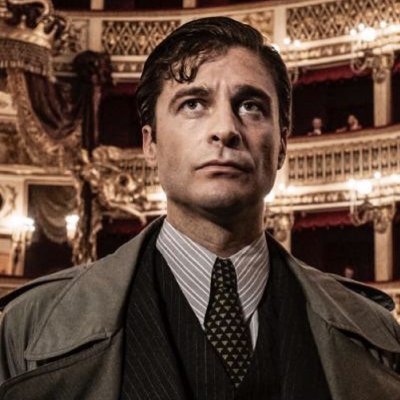 Gif sulla serie tv Il commissario Ricciardi ~ scaricatele e condividetele ma per favore non tagliate la firma ~ tutte le gif sono fatte da me ~ per richieste dm