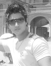 Sou como você me vê,posso ser leve como uma brisa,ou forte como uma ventania,depende de quando e como você me vê passar.