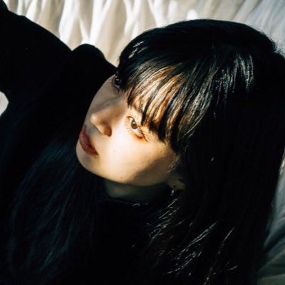 さ え ち Saechi בטוויטר 目ばっかり並んでるから気持ち悪いけど 写真の雰囲気はかわいらしい系統よりもかっこいいとか尖ってたりするのが好み 笑顔ばかりより睨み付けるくらいがちょうどいいのかも Eyes 目 眼 瞳 被写体 ポートレート