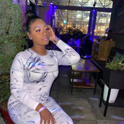 LU 20🧡💙 | “Too blessed to stress, that’s my manifesto.”✨