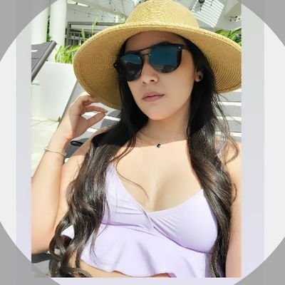 É𝗰𝗵𝗮𝗺𝗲 𝘁𝗶𝗲𝗿𝗿𝗮 𝘆 𝘃𝗲𝗿á𝘀 𝗰𝗼𝗺𝗼 𝗳𝗹𝗼𝗿𝗲𝘇𝗰𝗼.🌸
Enfermera BSN 🩺👩🏻⚕️