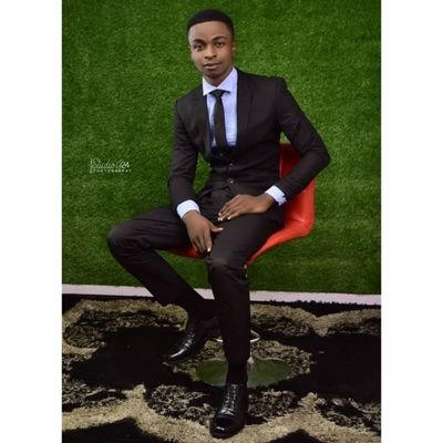 ProfWalcott's profile picture. Analyst|Mathematician|Banker|Visual Artist|Footballer|Lover of Christ|Minister of the Gospel.