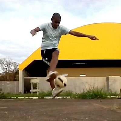 Freestyle Football ⚽️🇧🇷
MG , Belo Horizonte 
https://t.co/DNdnHa1Ieo