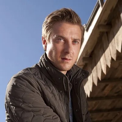 Hufflepuff alum. Wand maker for Gregorovich Wands. Husband to Connie. Loyal, kind and loving. Looked on as a loser. #HPRP Marauders Era fake