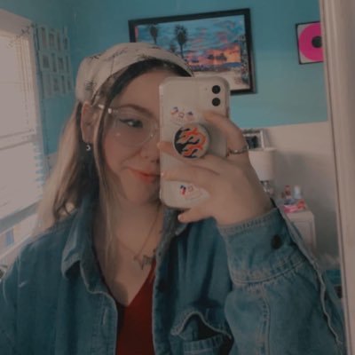 katbromley5's profile picture. 