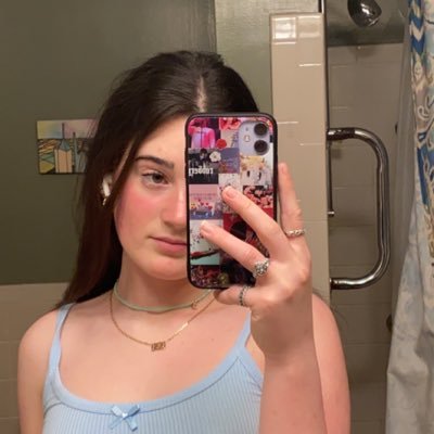 clement96788703's profile picture. don’t look too close