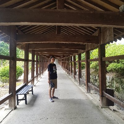 windrastoradhi's profile picture. 何でも屋さんのアディです。
Fresh-from-the-oven computer scientist.