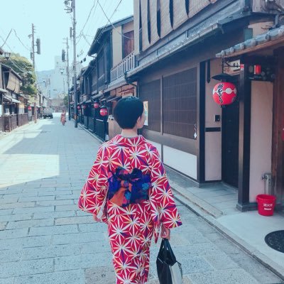 2020年5月から都内でSES営業やってます! 情報交換させていただきたいです^^!よろしくお願いします♪ 無言フォローすみません🙇♀️