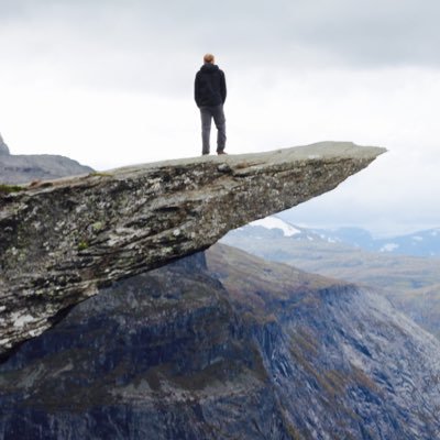 benhoneyball's profile picture. Super Powers : Motion Graphics, VFX, Design & Editing.