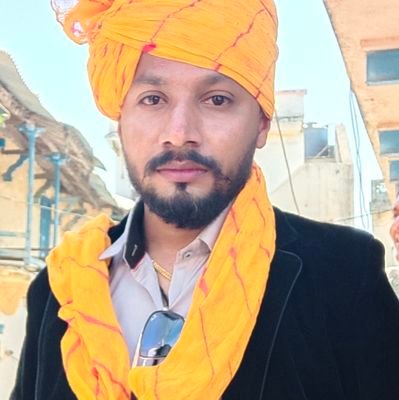 i m simple but complicated.... hard working person but little bit leazy.... cool dude....,😉😉😉😉😉