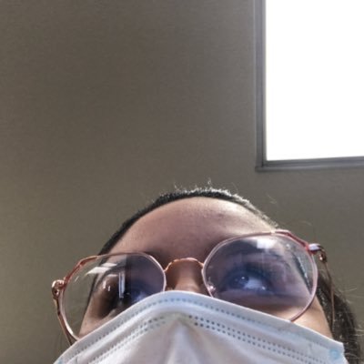 media_gringa's profile picture. sorry for the ‘tude, i woke up on the wrong side of capitalism.