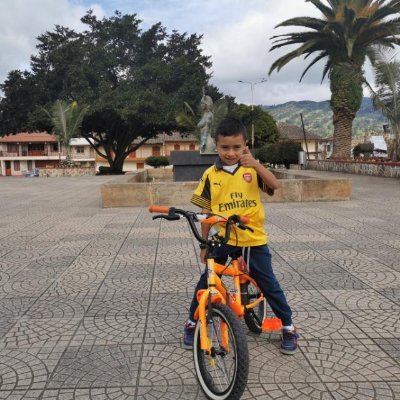 MauricioSuescun's profile picture. hincha de Independiente Santafe. me encanta el metal y los videojuegos.