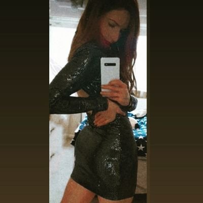 Lara_Crofty1's profile picture. Happiness makes the world go round #fitnesslover #healthyactivelifestyle