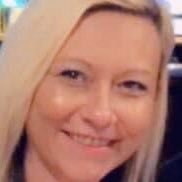 vicki lewis (@vickile47947769) 's Twitter Profile