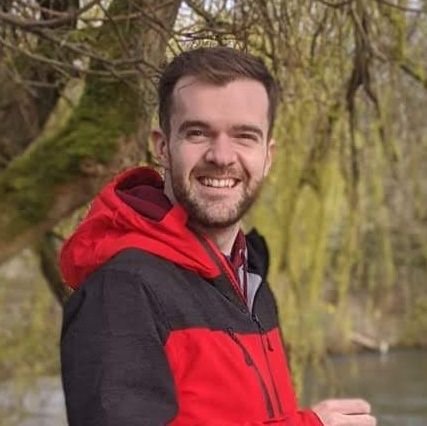 Senior Broadcast Journalist @BBCNews
Producer of shows, interviewer of people, reader of news, and maker of bad jokes.
Got a story? Get in touch. Views mine.