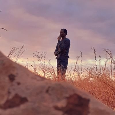 🇿🇦●□fan of good music❤●○|| •°👨🎓🎓•°||self motivated◇□||●○ petrolhead○° ||Rts are not endorsements💯|| 🇿🇦