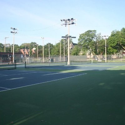 A very active tennis club located in Trace Manes Park.