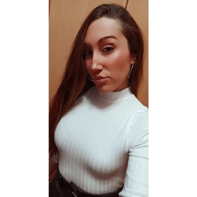 Facebook: Alba Jiménez Martín. Instagram: albajimenez18. Snapchat: albajimenez8