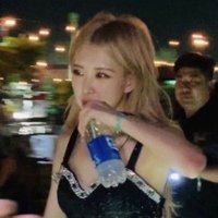 qqWhale (@qq_whale) Twitter profile photo