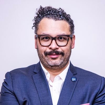 HootRamos's profile picture. Conference Speaker | Manager, Solutions Consultants for @hootsuite | Social Selling and Social Strategy Expert |