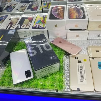 we sale genieune brand new and UK used smart phones call or watsapp on 0758342478 and 0780246930
we are found on kisakyamaria building shop number k326