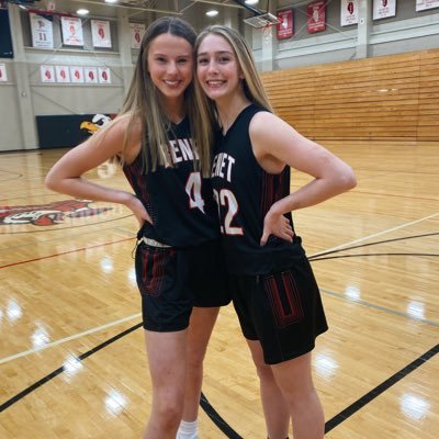 Benet Academy’22                                  IL Lady Lightning Basketball