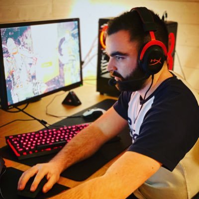 On stream des jeux vidéos tout en rigolant et en s’amusant ! Affilié twitch!