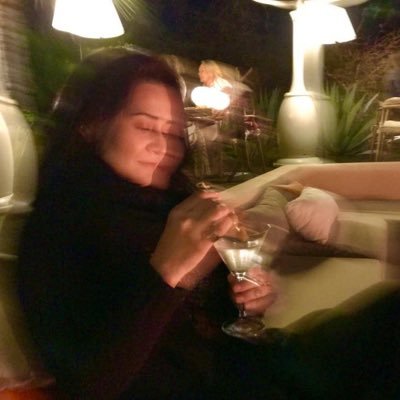 Monytuit22's profile picture. 🍒•👩🏻‍💻 • 🖤• 👨‍👩‍👧‍👦 •