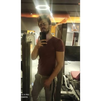 Ozannakgul's profile picture. 