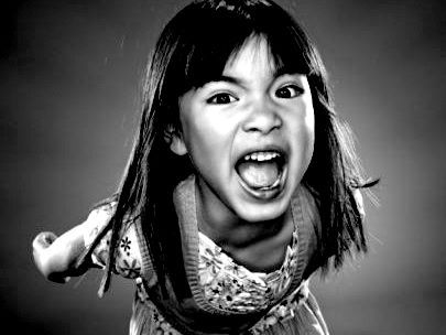 TodasPorUma's profile picture. Todas, por uma. E a vida, é assim nego... Ninguém é tão descolado, poeta, pegador, beberrão e engraçado, como é na internet. Eu poderia até jurar... Mas né..