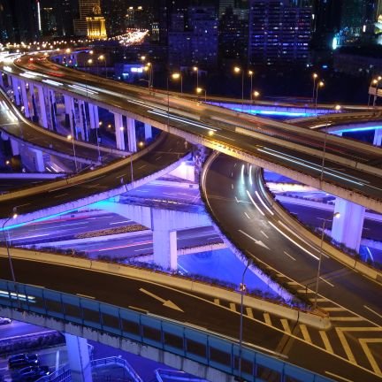 AmlraAtef's profile picture. متوسط الجسم طوىل