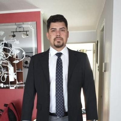 Ex-Futbolista ⚽️⚽️ Técnico Profesional de Fútbol ⚽️⚽️ Orador en Seminarios Internacionales. Feliz de lo que hago y por lo que lucho!! ⚽️ 📚