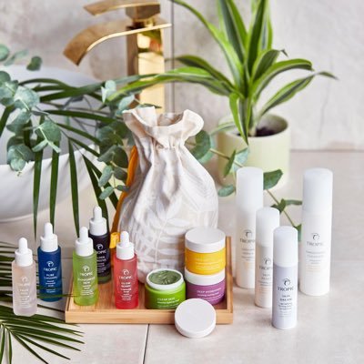 Tropic skincare & beauty with siobhan