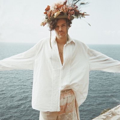 onedire92597171's profile picture. she/her  tpwk ◟̽◞̽