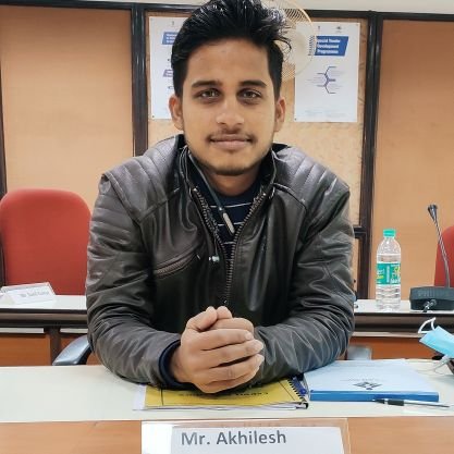 👑♂️(AI Enthusiastic)♂️👑
#AI_Expert #Artificial_Intelligence