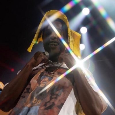 frosethecreator's profile picture. stan twitter and hh twitter and cheer twitter lol