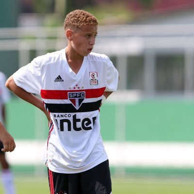 atleta do: @SaoPauloFC patrocínio: @adidasfootball🙏🏼