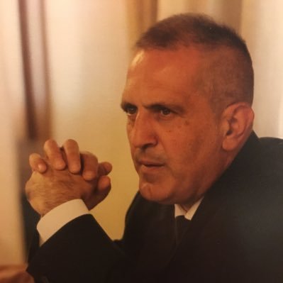 aiace4u's profile picture. Idealista da fare schifo, cuoco per passione, amante della serenità. talvolta ingenuo.