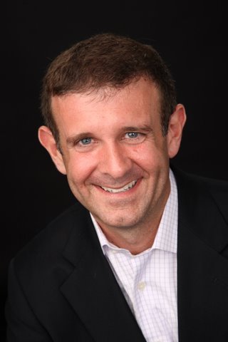Packaging executive focused on sustainability, sailor, golfer, Steeler fan