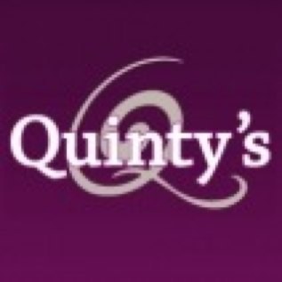 Quinty’s is een gezellig familierestaurant in badplaats De Koog. Geniet van wereldse gerechten en de bijzondere inrichting.....!