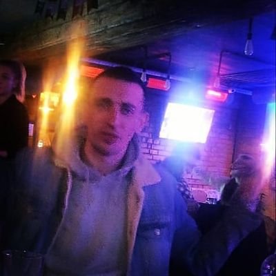 miriz_i's profile picture. 