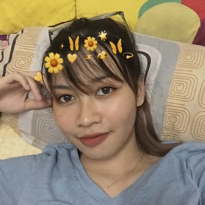 fthhnadhirah_'s profile picture. The sun is for the light, the moon is for the night. And you, is for the rest of my life 💫 🤪