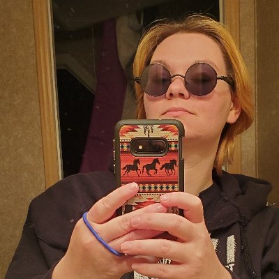 Musically-inclined human geek, at your service!
Yes, I am Asexual. Guarantee you are not my 'type'.
