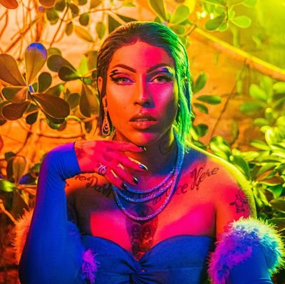 Dj e cantora
Vocalista da banda Rockão
https://t.co/D5bM0867zL