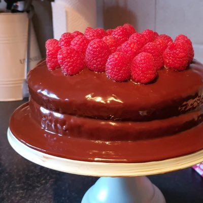 cakeandrunning's profile picture. 