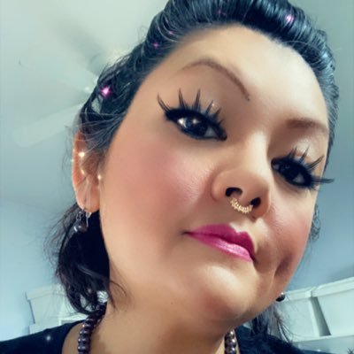 icharm5's profile picture. philosopher, artist, photographer, damn good cook, flower arranger, wino, photoshopper, news junkie, & jewelry maker. I love karoke & drivin