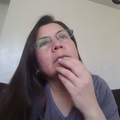 Escribo historias 50% ciertas... Mamá de dos no tan pequeños hombres, los Amo igual que mi UC 💙💙💙..el resto leelo.
Que todo lo Bonito llegue para quedarse.
