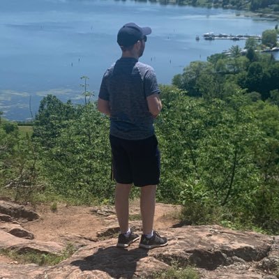 ColePettem's profile picture. Brock University Grad '16 | #AVFC chat @7500toHolte Holtecast