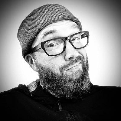 uuelch's profile picture. designer. curb roaster. fence jumper.