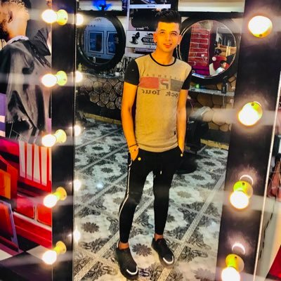 *انا صديق سى و حبيب فاااشل.* *و مريض نفسياا....💔🌍*. *لا تقتربو مني🙂*